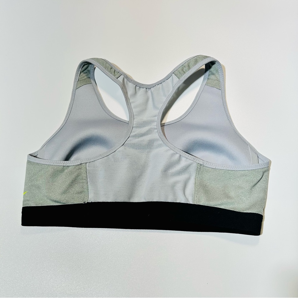 Nike sports bra Victory gray sports bra non padded workout women size S - Picture 2 of 4